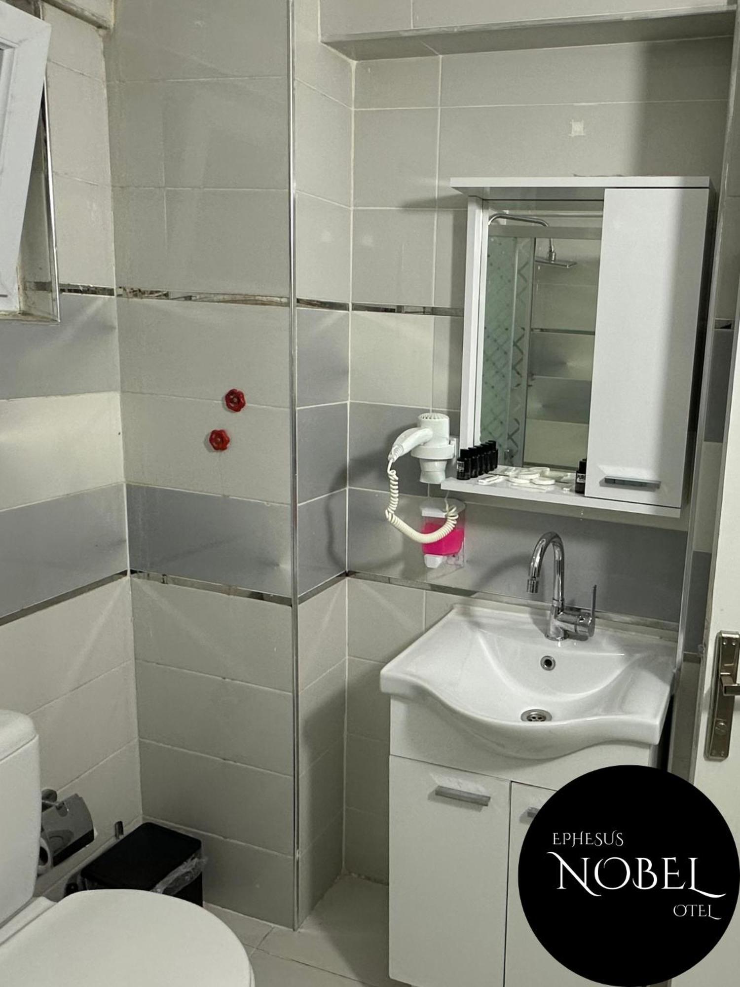 Ephesus Nobel Otel Селчук Екстериор снимка